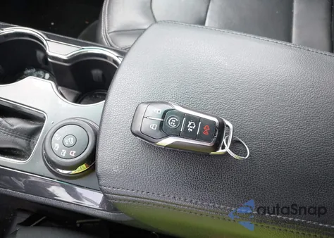 2016 Ford Explorer Limited из США, поврежденный, VIN 1FM5K8F88GGC49882